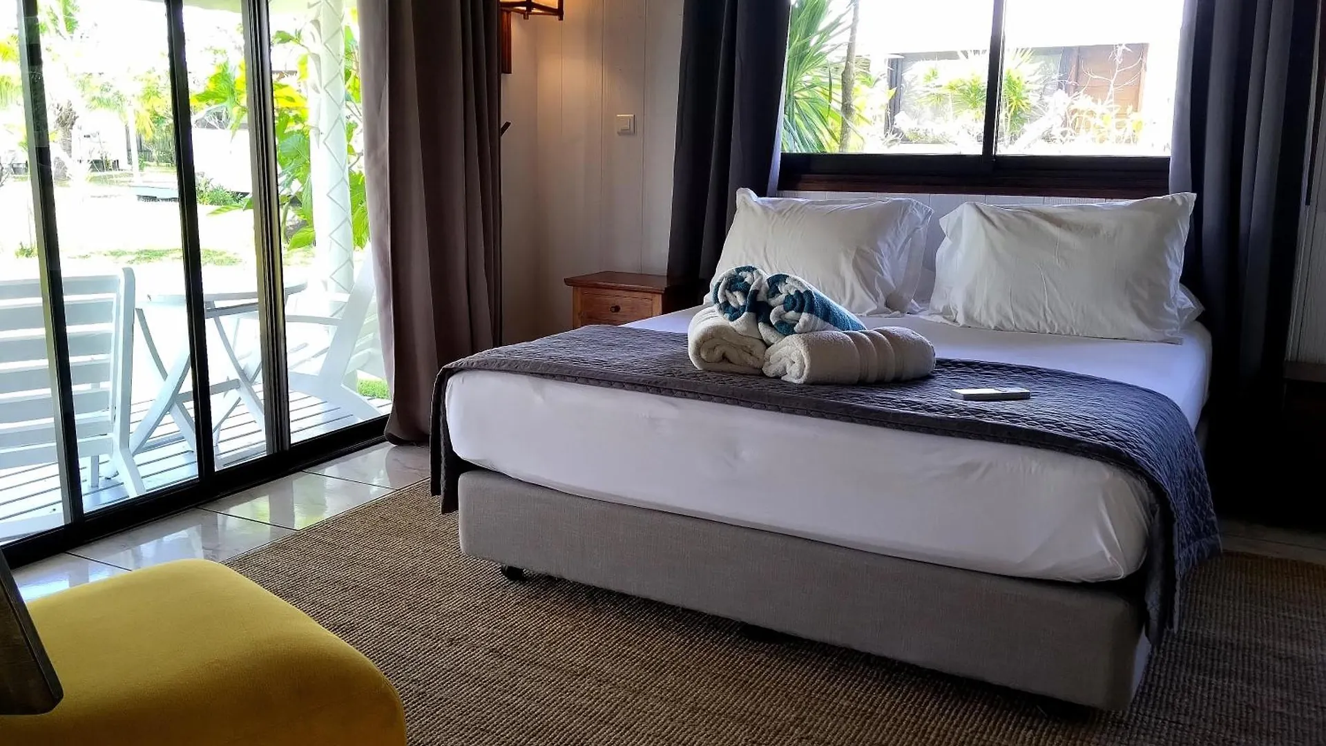 Moorea Island Beach Hotel