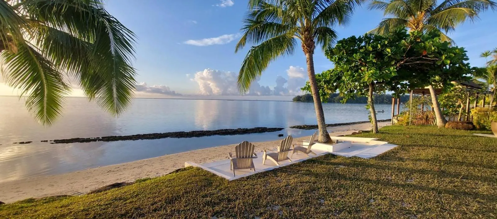 Moorea Island Beach Hotel