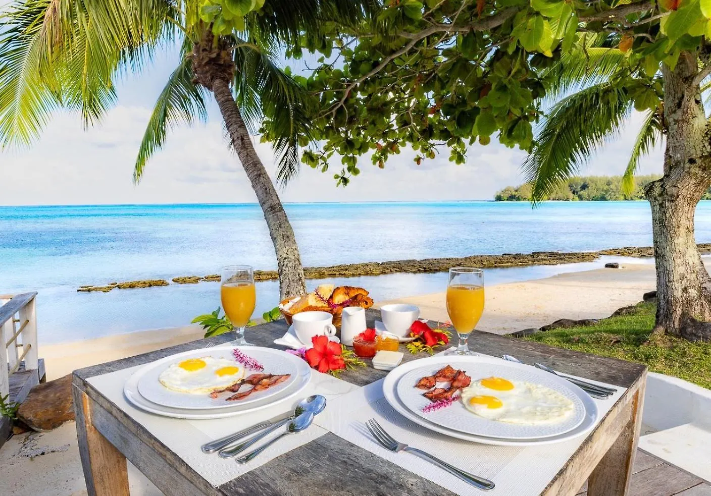Moorea Island Beach Hotel 3*,